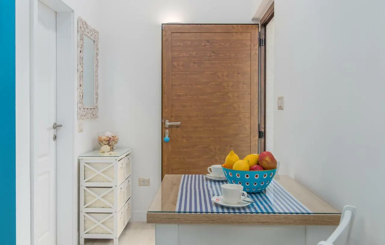 New!!! New Riva Luxury One - With Sunny Terrace & Big Garden Apartment Porec