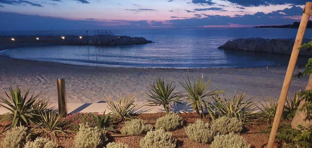 New!!! New Riva Luxury One - With Sunny Terrace & Big Garden Apartment Porec Croatia