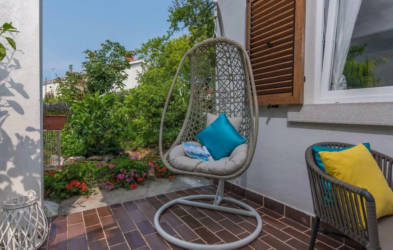 New!!! New Riva Luxury One - With Sunny Terrace & Big Garden Apartment Porec