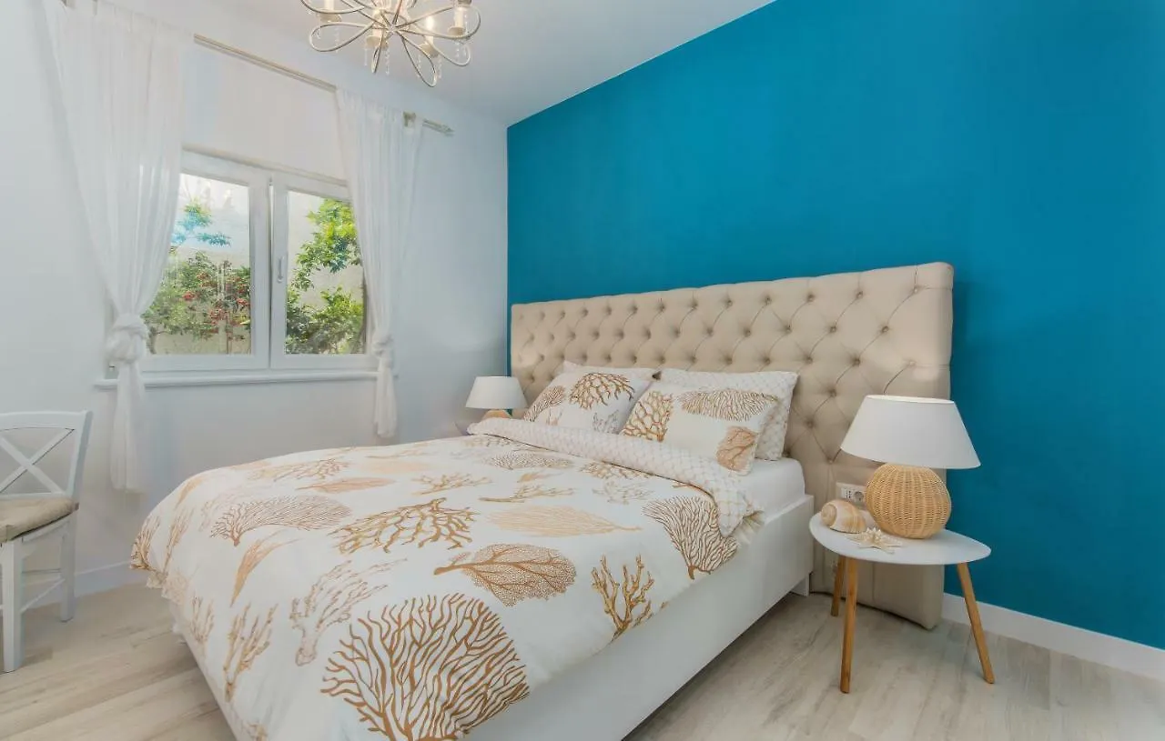 New!!! New Riva Luxury One - With Sunny Terrace & Big Garden Apartment Porec